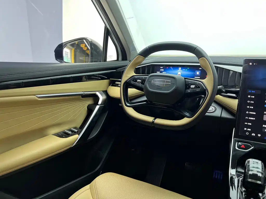 Geely Boyue L — миниатюра 12