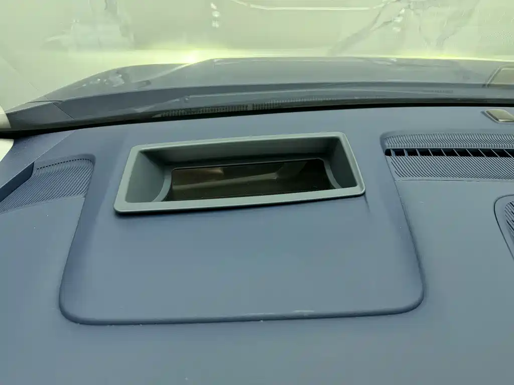 BUICK GL8 NEW ENERGY