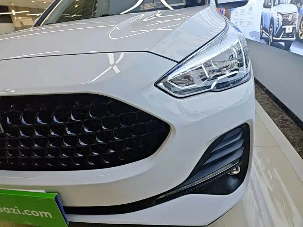 Haval M6 — миниатюра 24