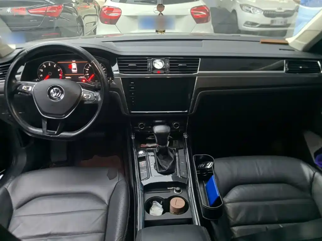Volkswagen Phideon — миниатюра 10