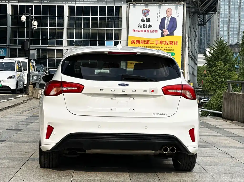 Ford Focus — миниатюра 5