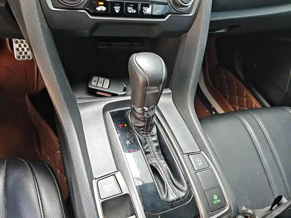 Honda Civic — миниатюра 14