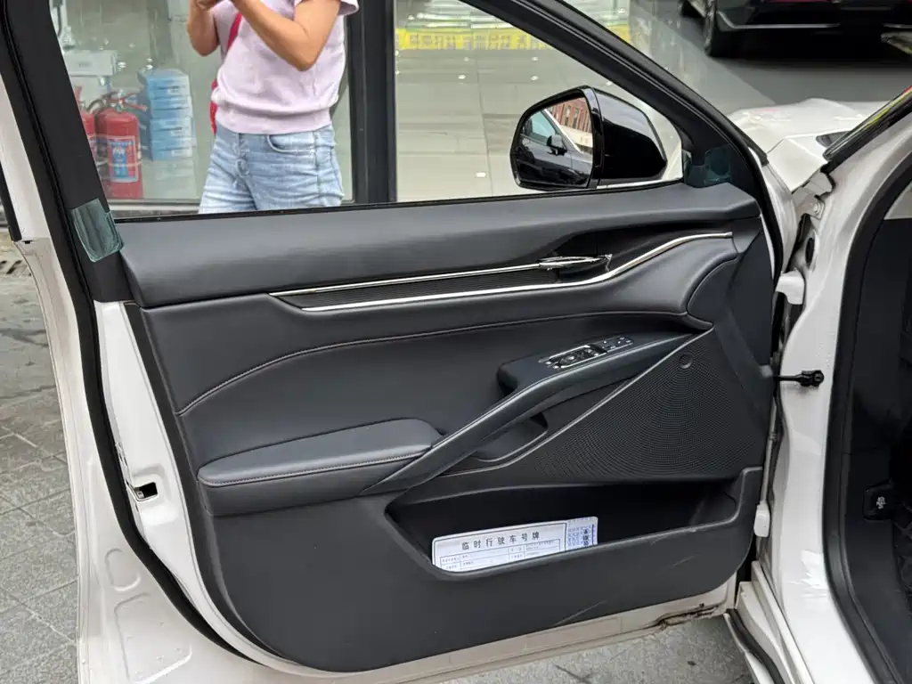 Ford Mondeo — миниатюра 16