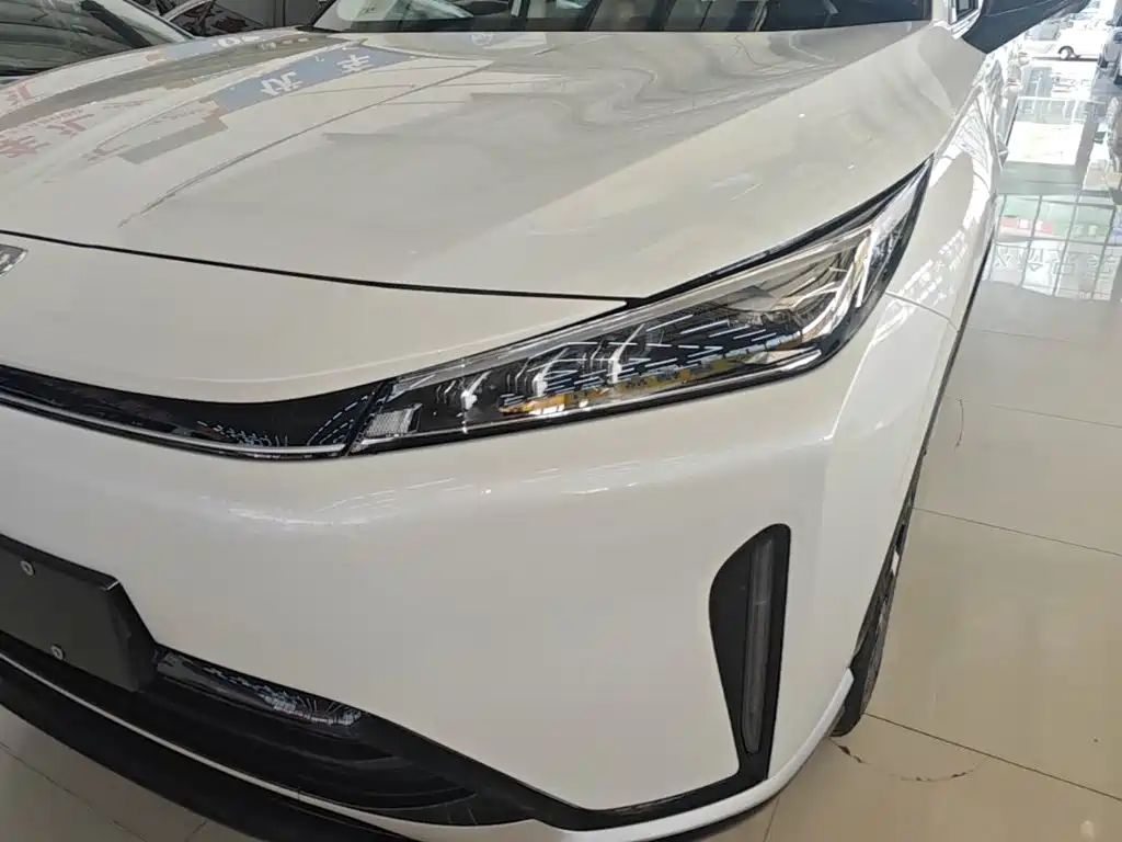 Roewe D5X DMH — миниатюра 24
