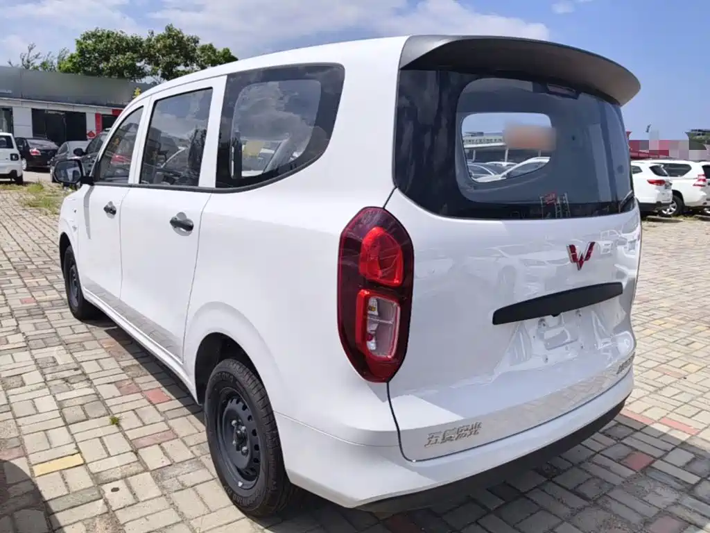 Wuling Hongguang EV — миниатюра 5