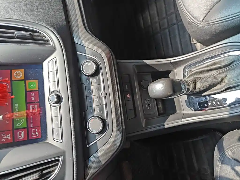 Roewe 360 — миниатюра 14