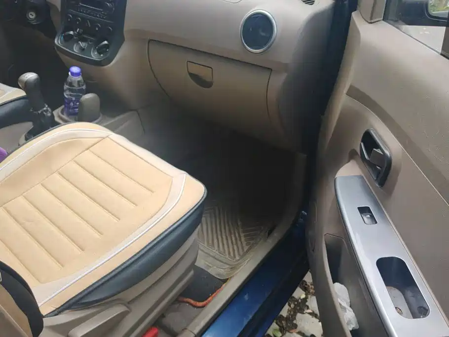 Wuling Hongguang — миниатюра 8