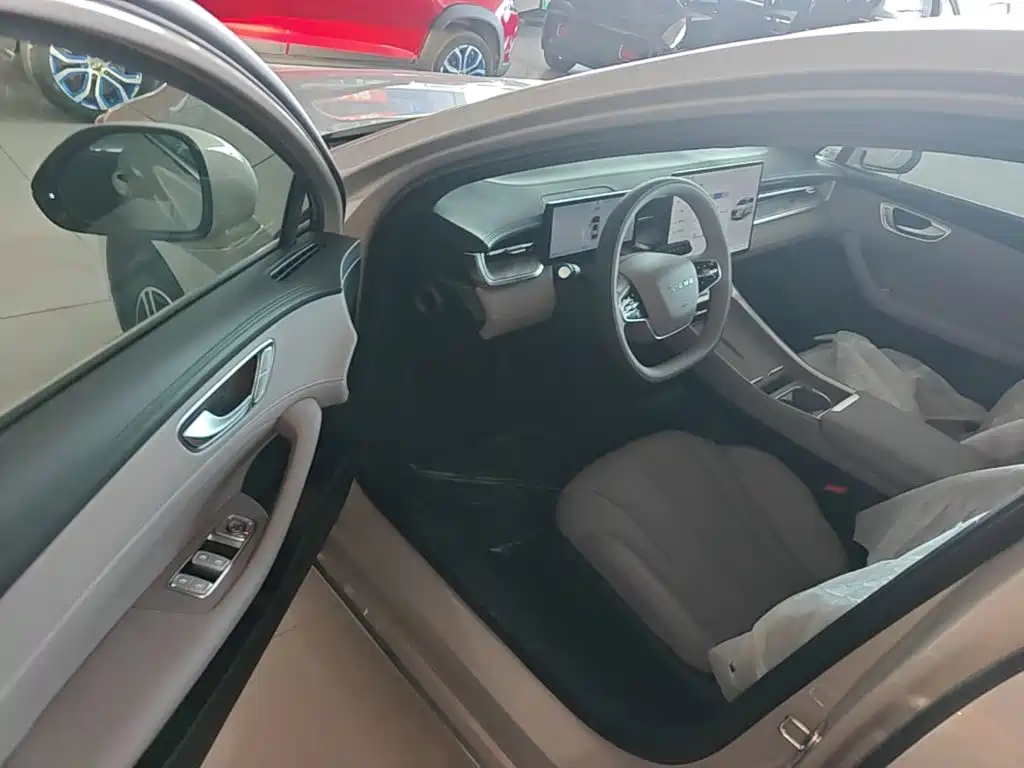 Roewe M7 DMH — миниатюра 16