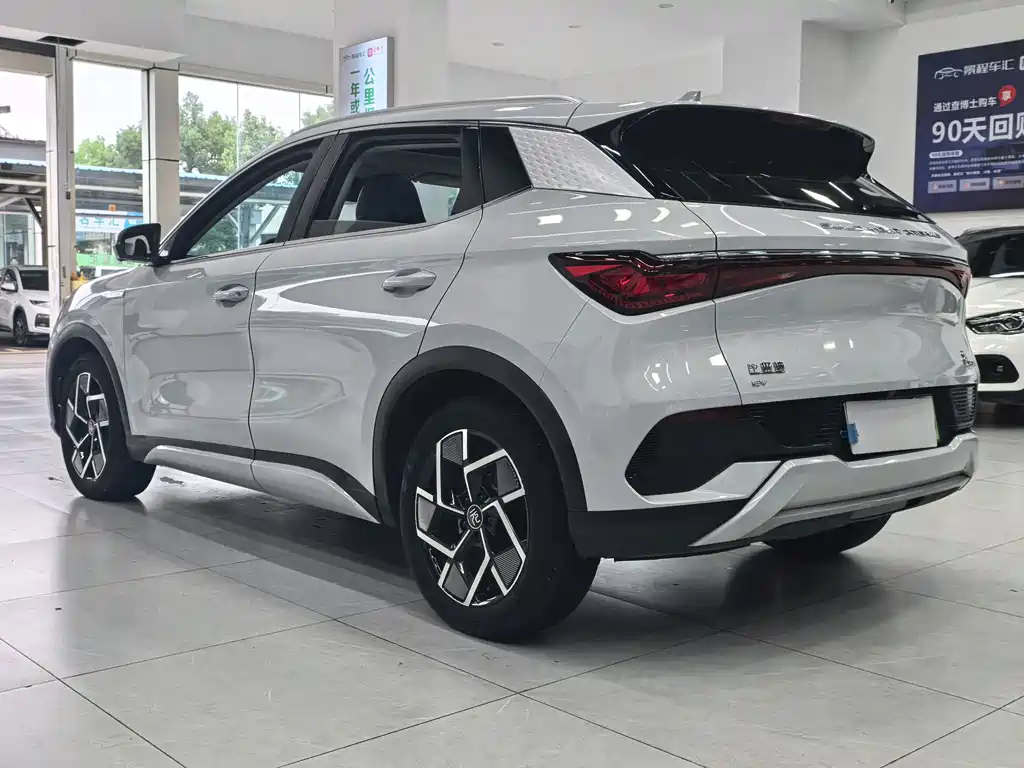 BYD Yuan Plus — миниатюра 17