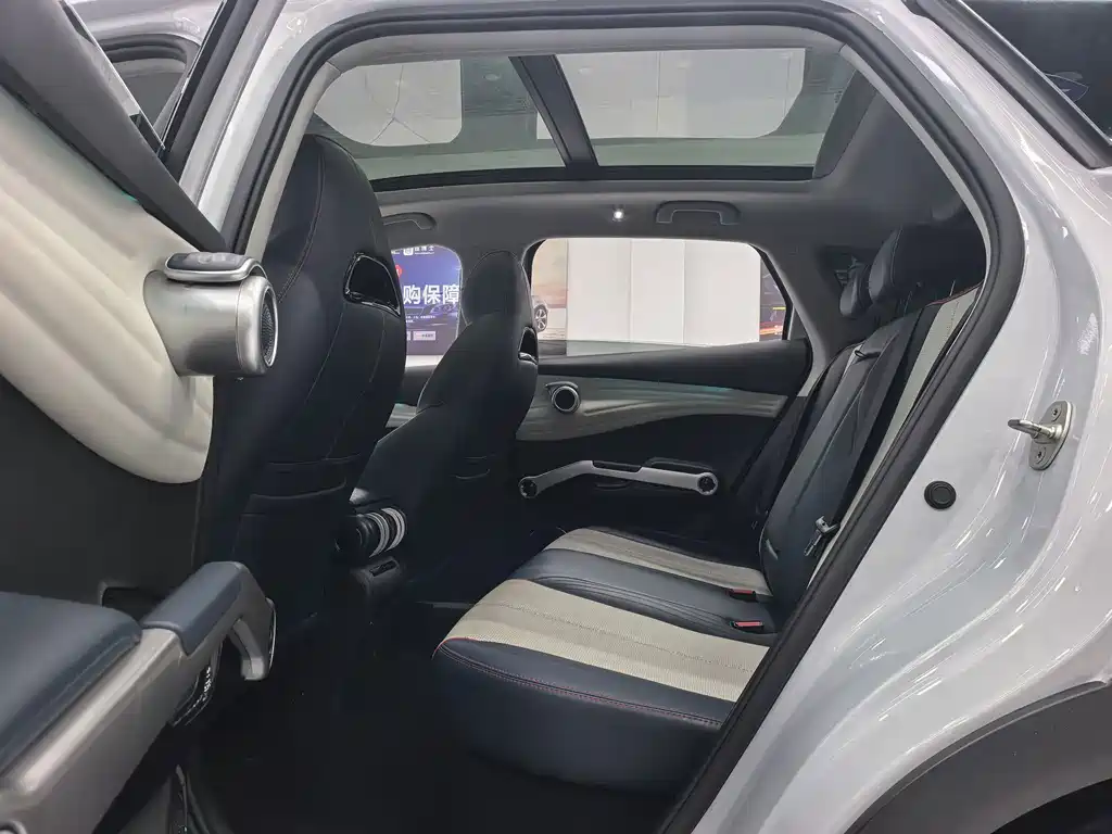 BYD Yuan Plus — миниатюра 14