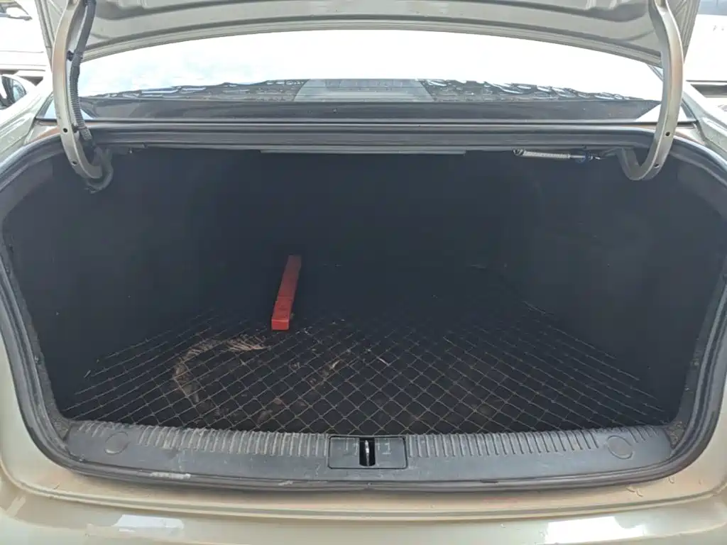 Roewe 360 — миниатюра 19
