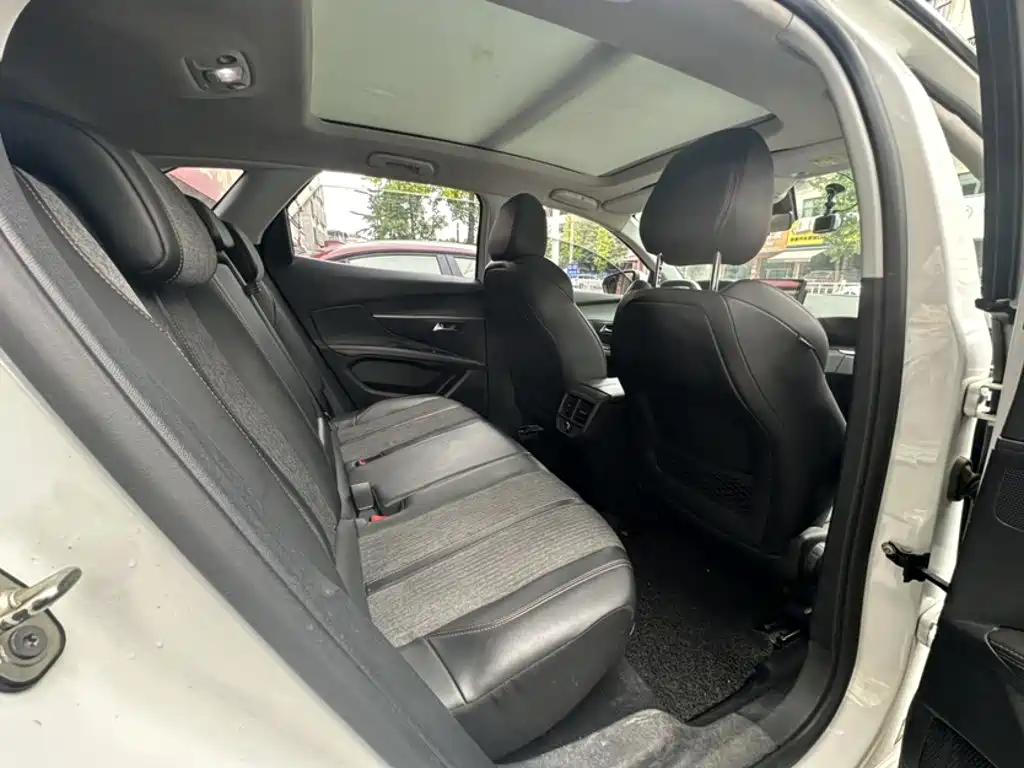 Peugeot 4008 — миниатюра 20