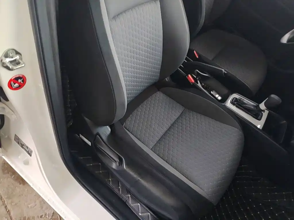 Honda Fit — миниатюра 25