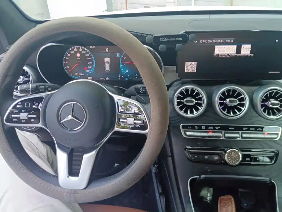 Mercedes-Benz GLC — миниатюра 12