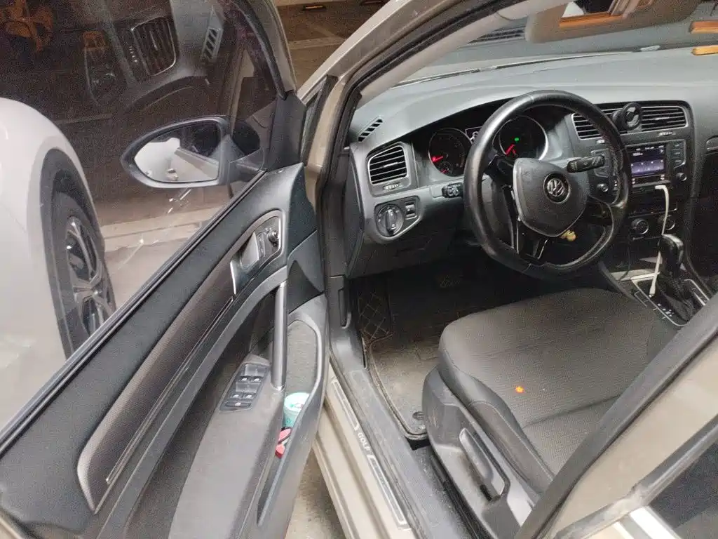 Volkswagen Golf — миниатюра 17