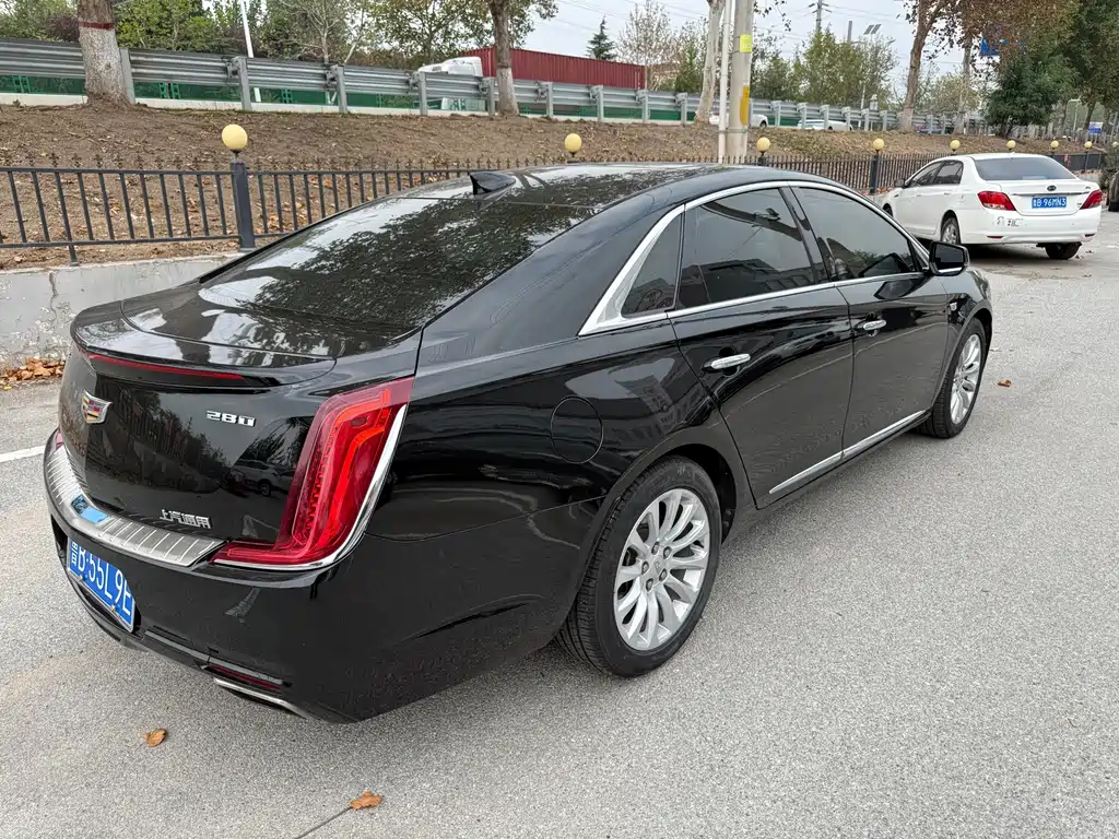 Cadillac XTS — миниатюра 4