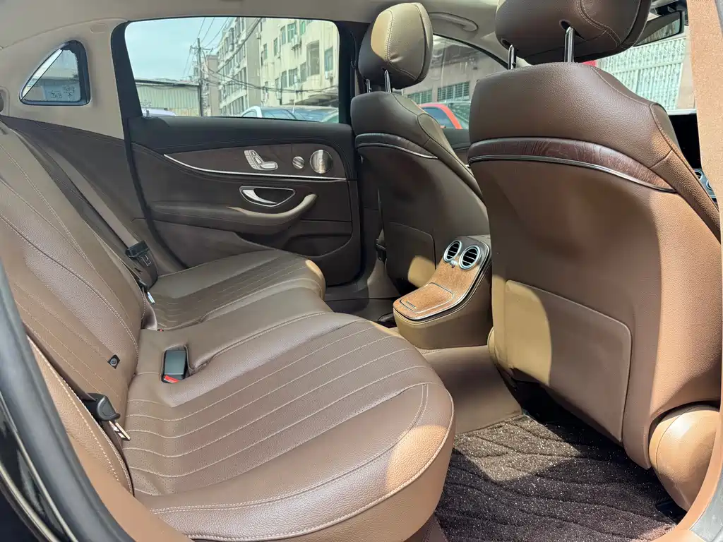 Mercedes-Benz E-Class E 2023 E 300 L Luxury