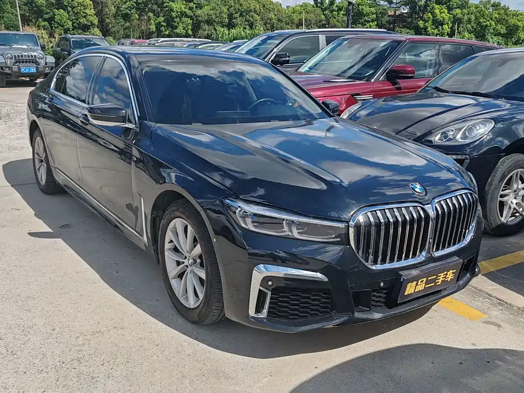 BMW 7 Series — миниатюра 2