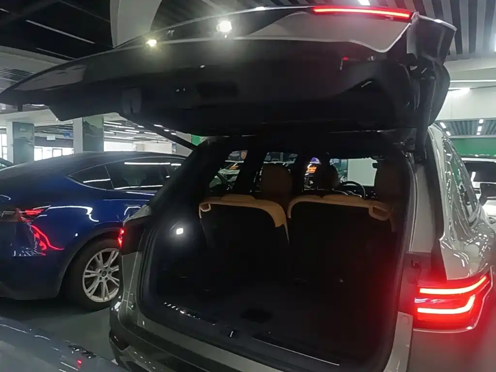 Li Auto Li ONE — миниатюра 19