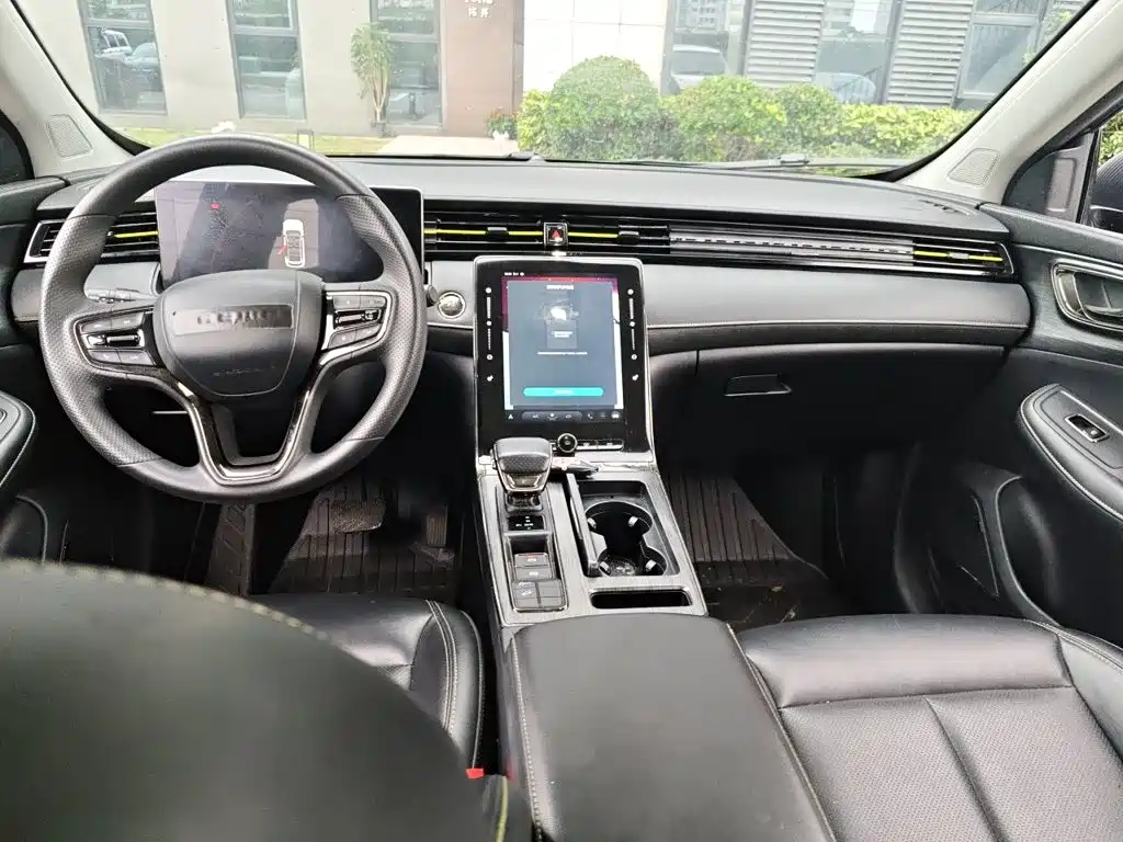 Roewe RX5 — миниатюра 5