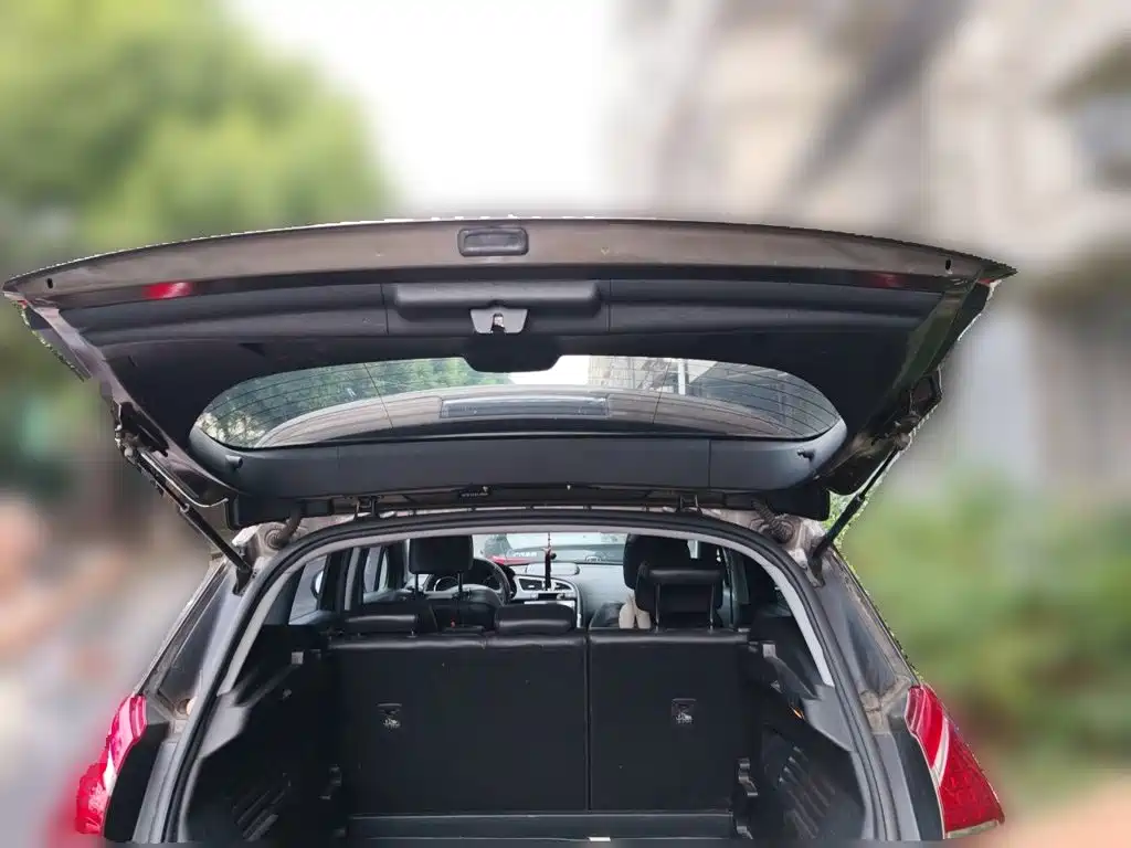 Peugeot 3008 — миниатюра 15