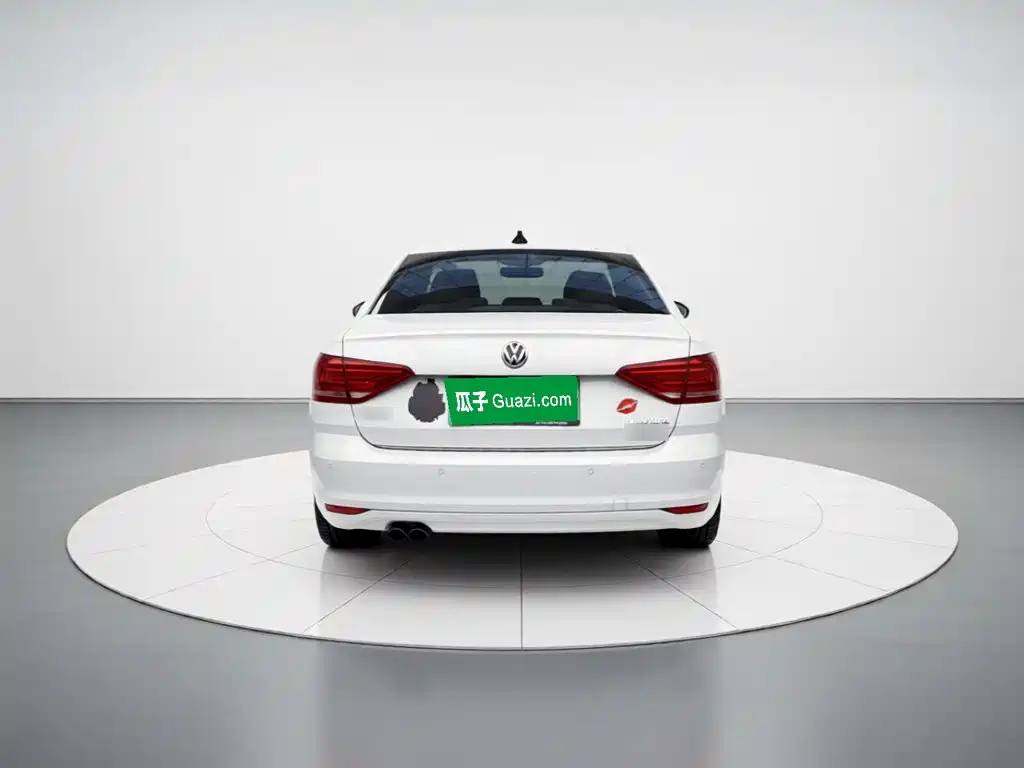 Volkswagen Lavida — миниатюра 3
