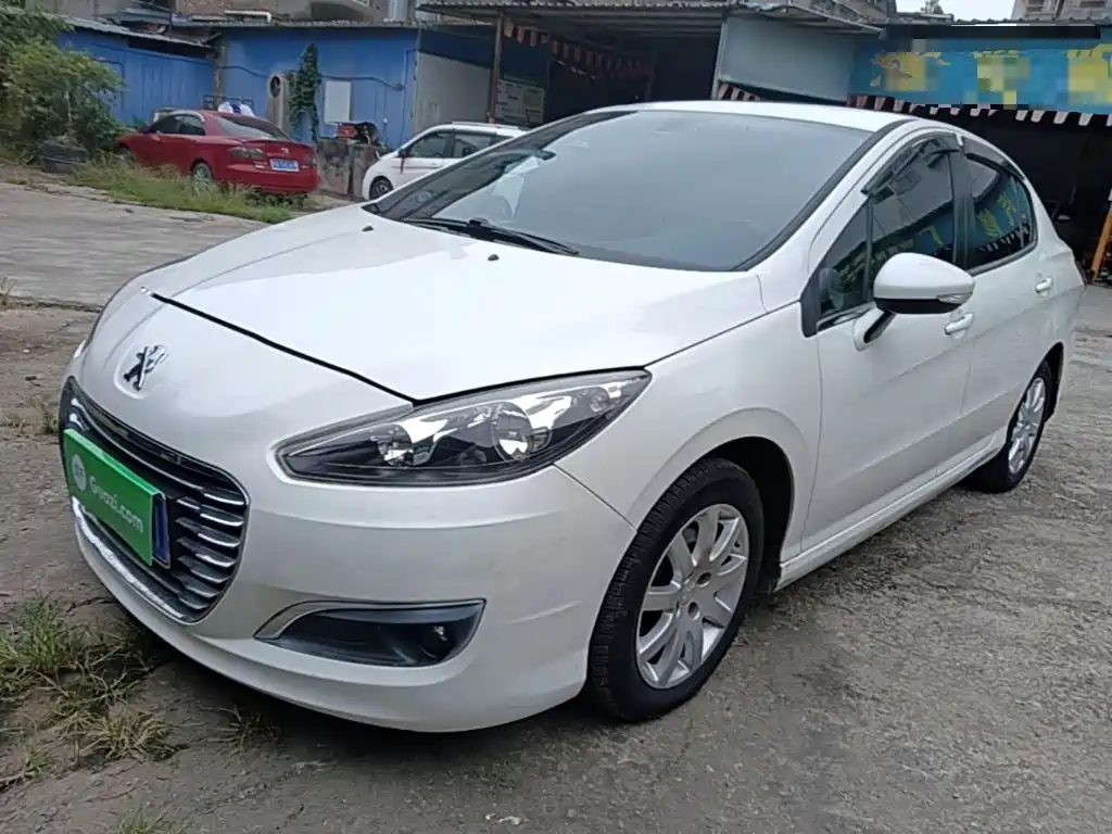 Peugeot 308 — миниатюра 2