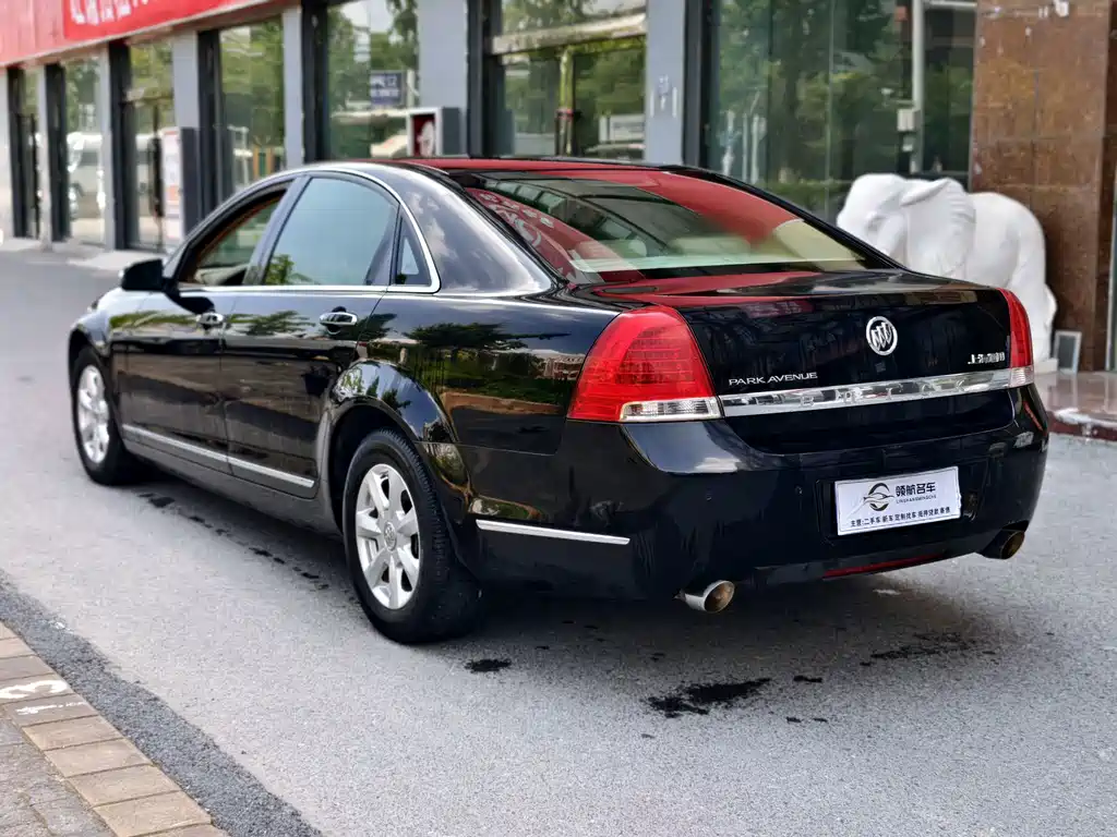 Buick Park Avenue — миниатюра 6
