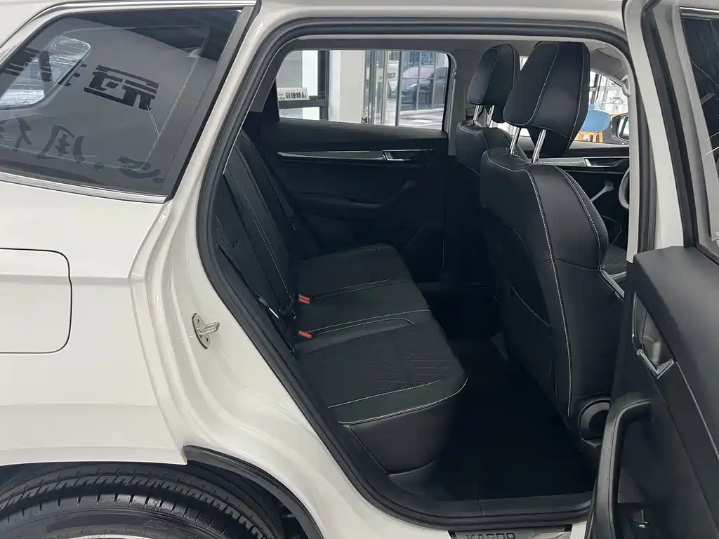 Skoda Karoq — миниатюра 11