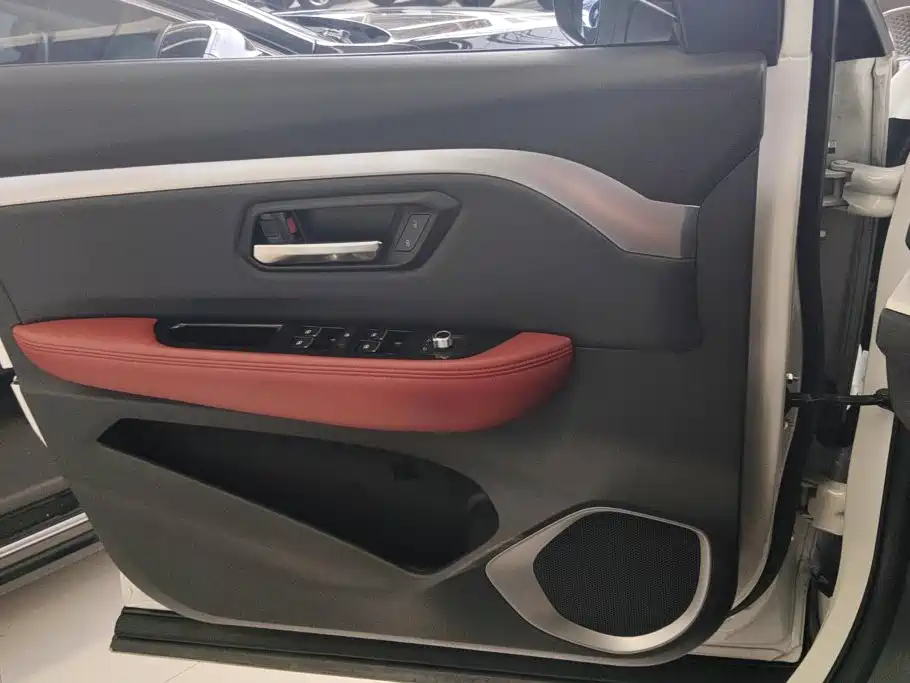 Haval H2s — миниатюра 7