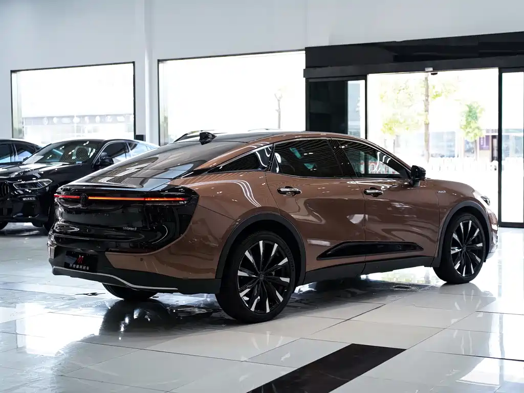Toyota Crown SportCross — миниатюра 18