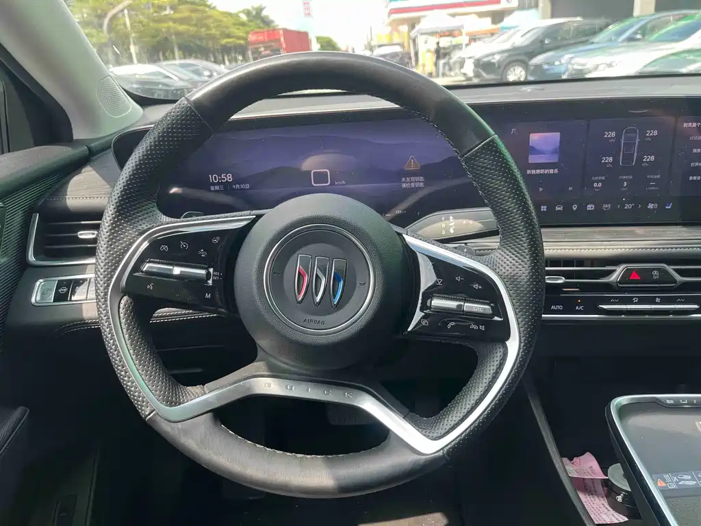 Buick LaCrosse — миниатюра 16