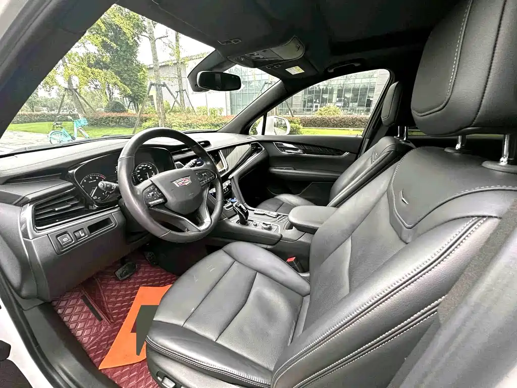 Cadillac XT6 — миниатюра 7