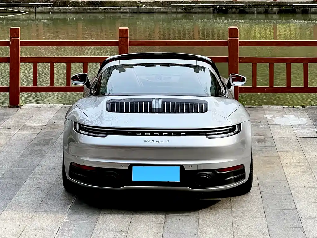Porsche 911 2023 Targa 4 3.0T