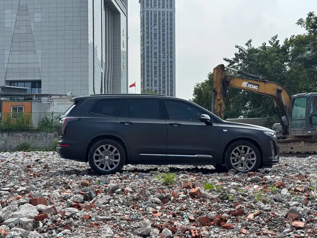 Cadillac XT6 — миниатюра 8
