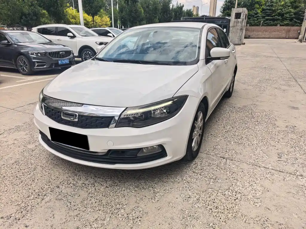 Qoros Qoros 3