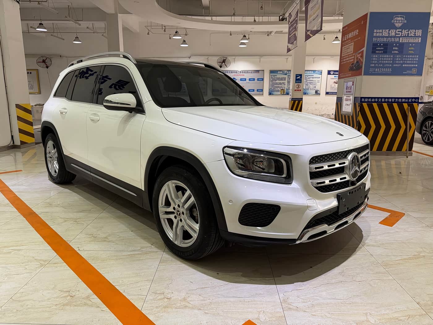 Mercedes-Benz GLB 1.3 л 2022 г. Белый, пробег 24000 км