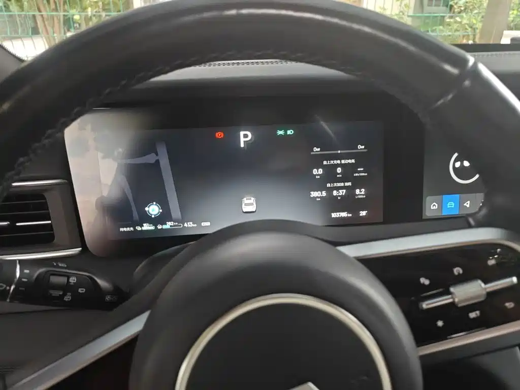 Li Auto Li ONE — миниатюра 12