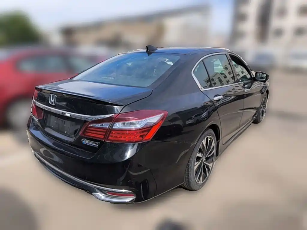 Honda Accord — миниатюра 10