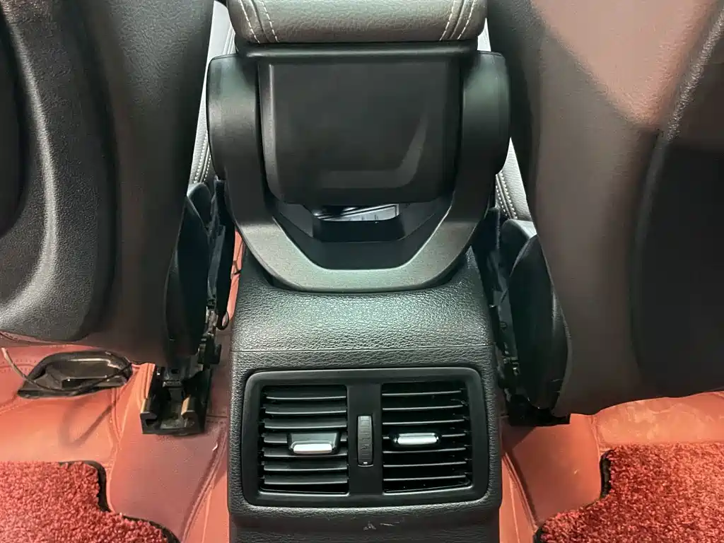 BMW X1 — миниатюра 10