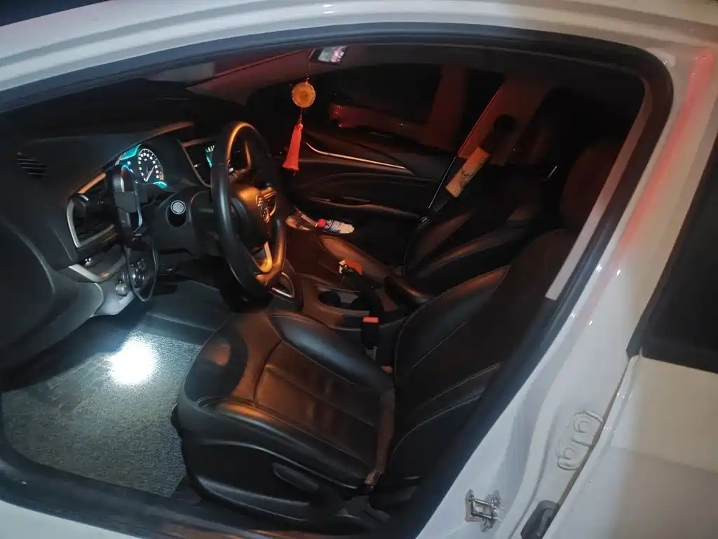 Buick Excelle — миниатюра 16