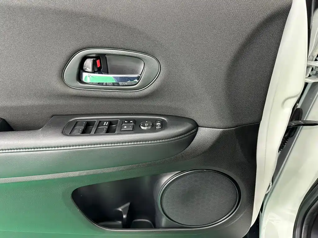 Honda Vezel — миниатюра 12