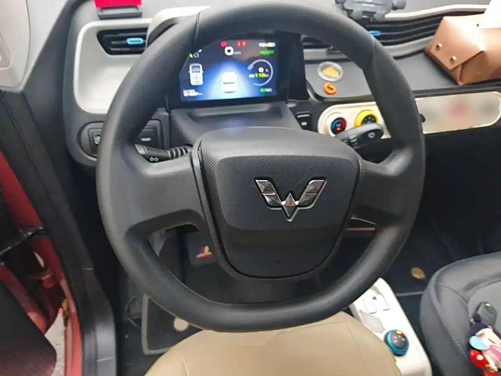 Wuling MINIEV — миниатюра 11