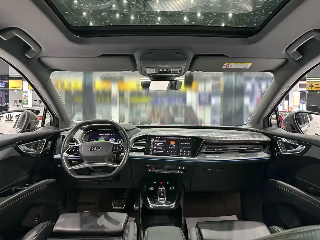 Audi Q4 e-tron — миниатюра 7