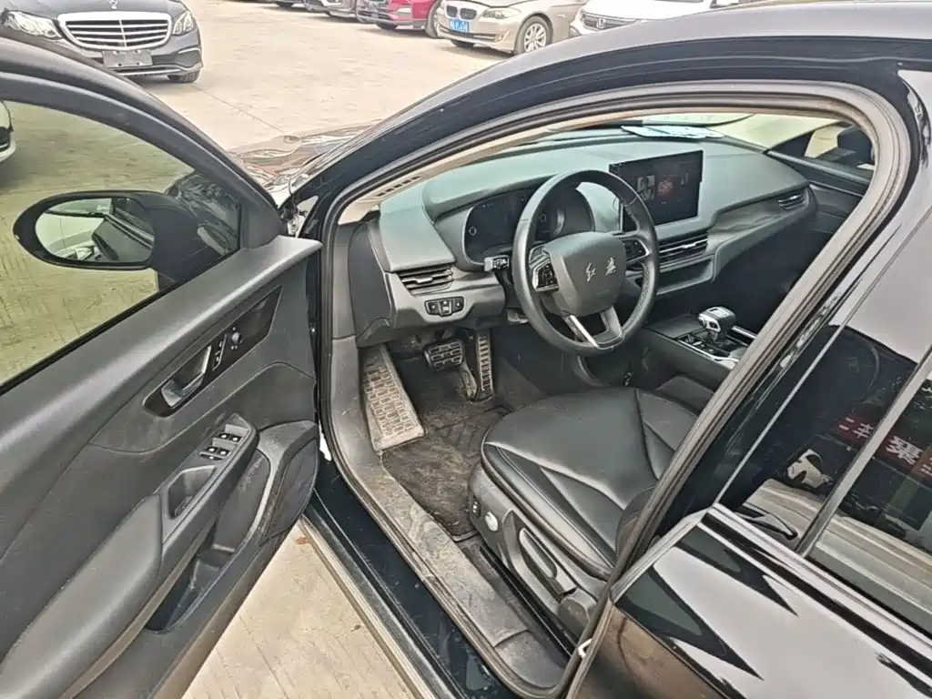 Hongqi Hongqi E-QM5 — миниатюра 12