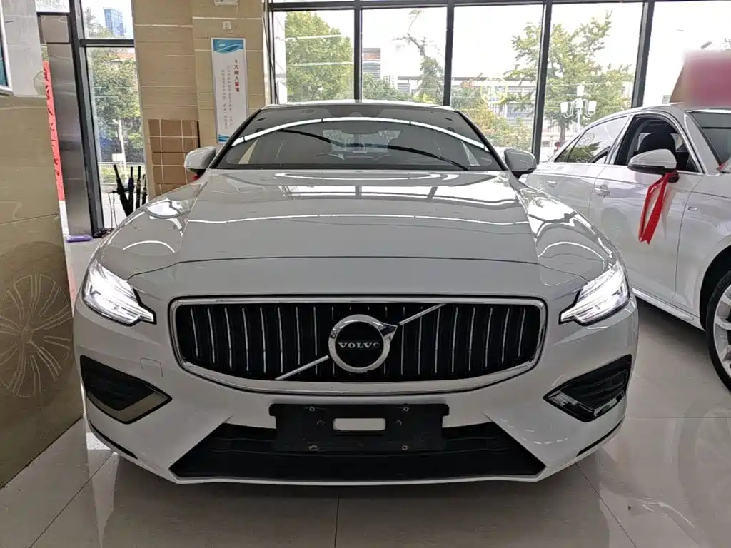 Volvo S60 — миниатюра 3