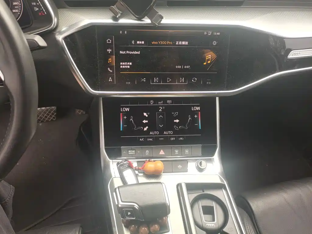 Audi A6L — миниатюра 9