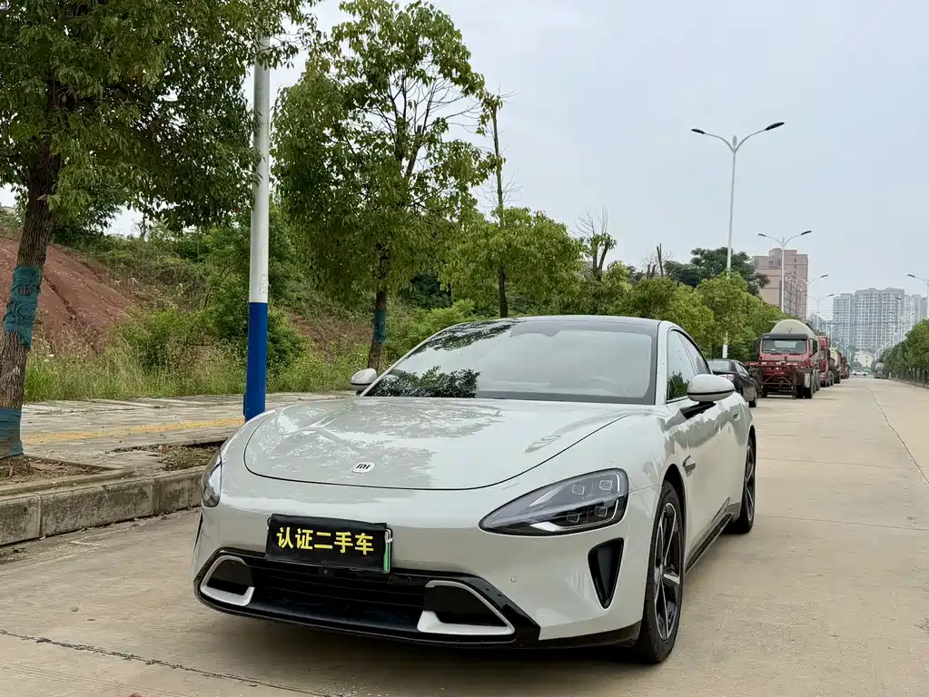 2025 xiaomi SU7 - zdjęcie 1 z 17