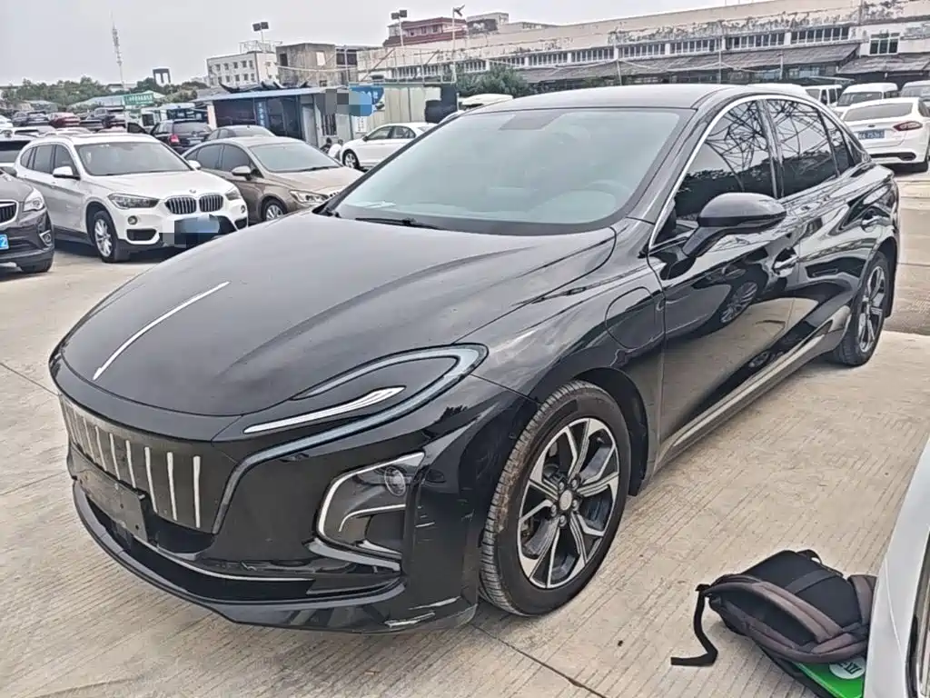 Hongqi Hongqi E-QM5 — миниатюра 2