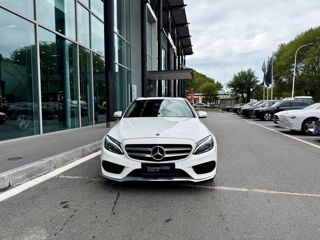 Mercedes-Benz C-Class — миниатюра 2